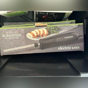 NWT Bohemian Electric Carving Knife